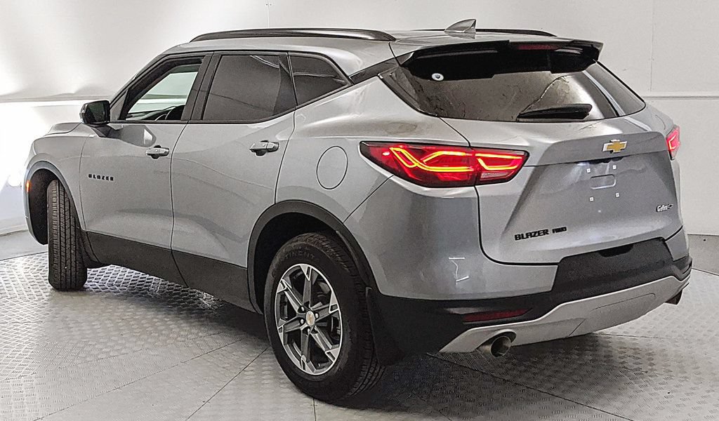 Used 2025 Chevrolet Blazer LT AWD/4WD image 4