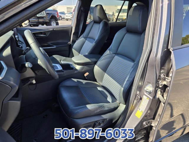 Used 2024 Toyota RAV4 XSE AWD/4WD image 9
