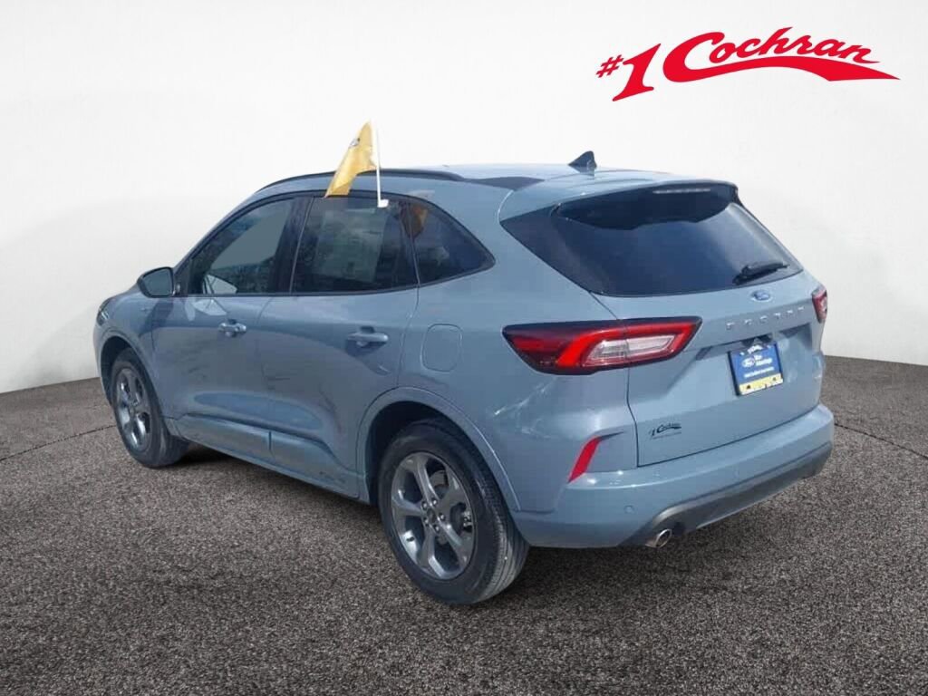 Certified 2023 Ford Escape ST-Line w/ Tech Pack #1 AWD/4WD image 17