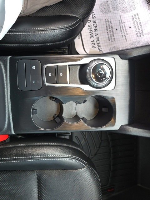 Certified 2022 Ford Escape SEL image 18