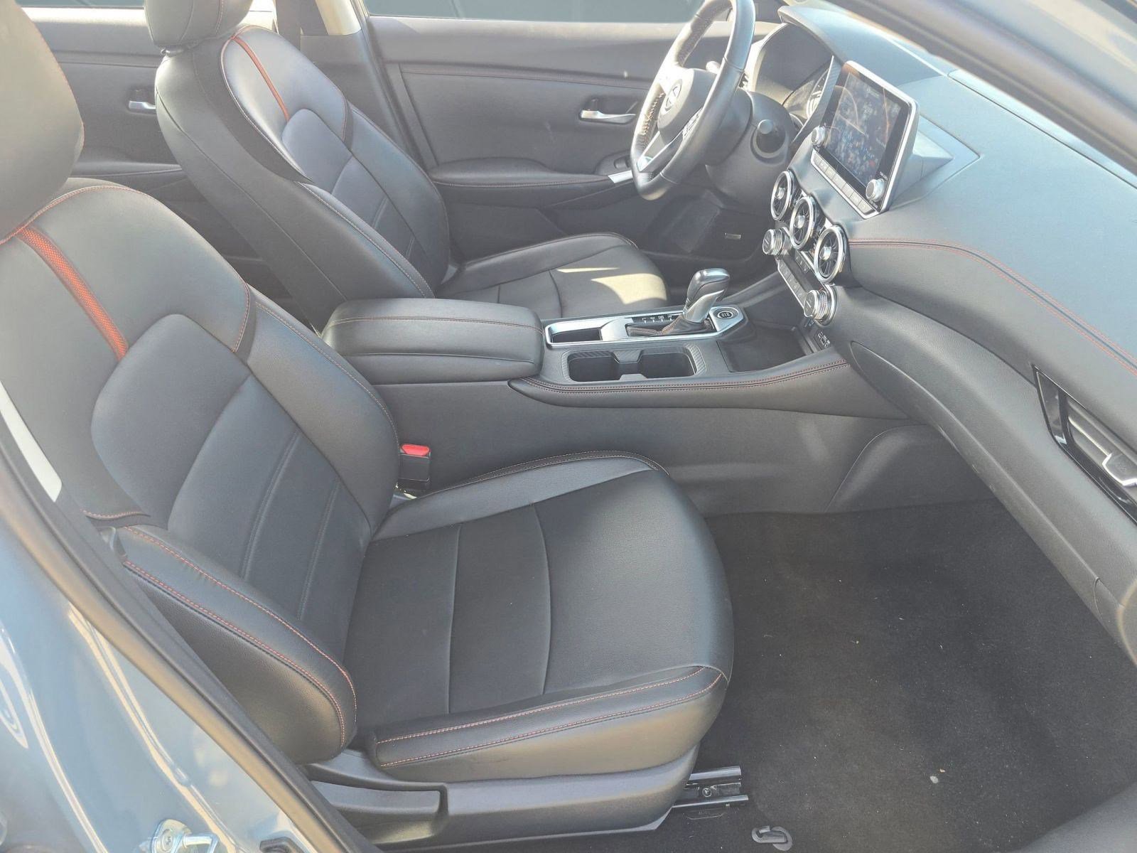 Used 2025 Nissan Sentra SR w/ SR Premium Package image 27