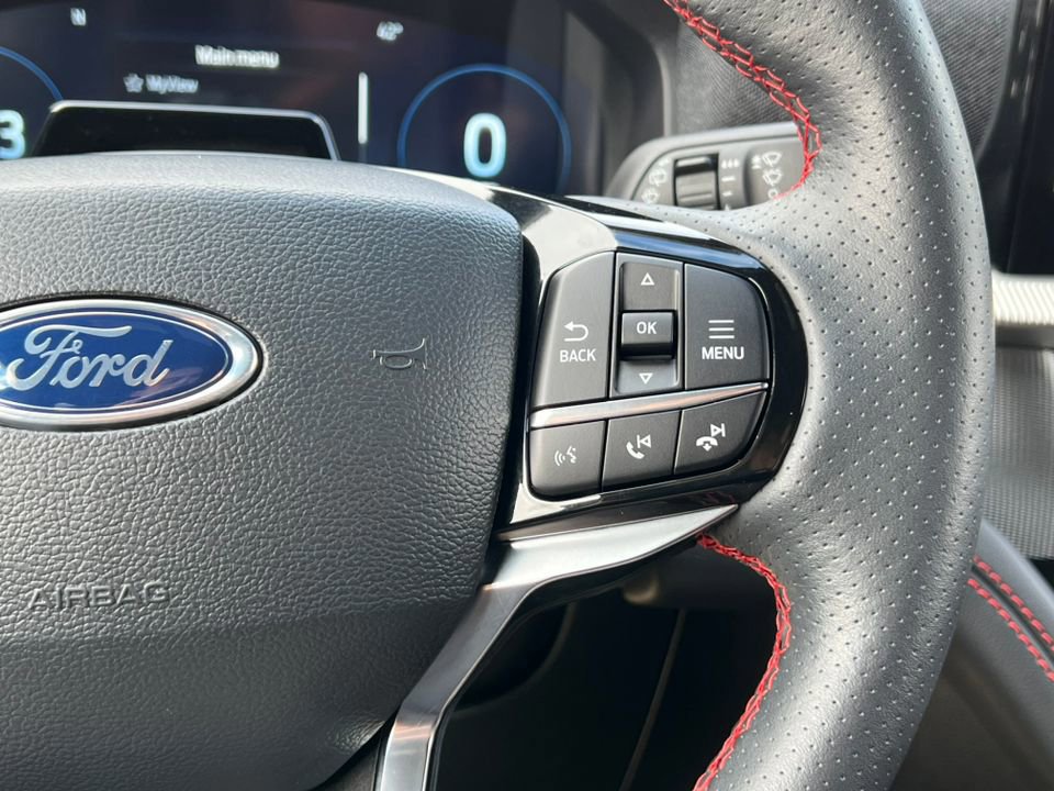 Certified 2025 Ford Explorer ST-Line image 27