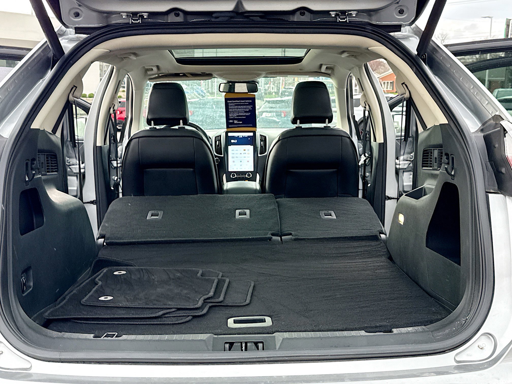 Certified 2024 Ford Edge SEL w/ Convenience Package AWD/4WD image 10
