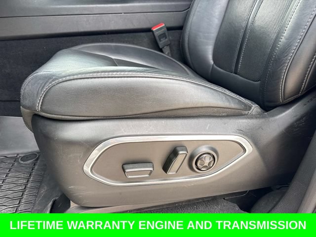 Used 2024 Jeep Wagoneer L Series II w/ Flexible Seating Group RWD image 22
