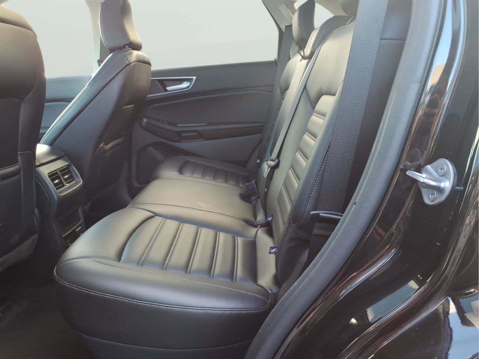 Certified 2024 Ford Edge SEL w/ Convenience Package image 9