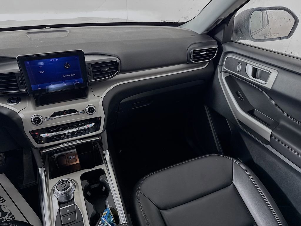 Certified 2023 Ford Explorer XLT w/ Equipment Group 202A image 25