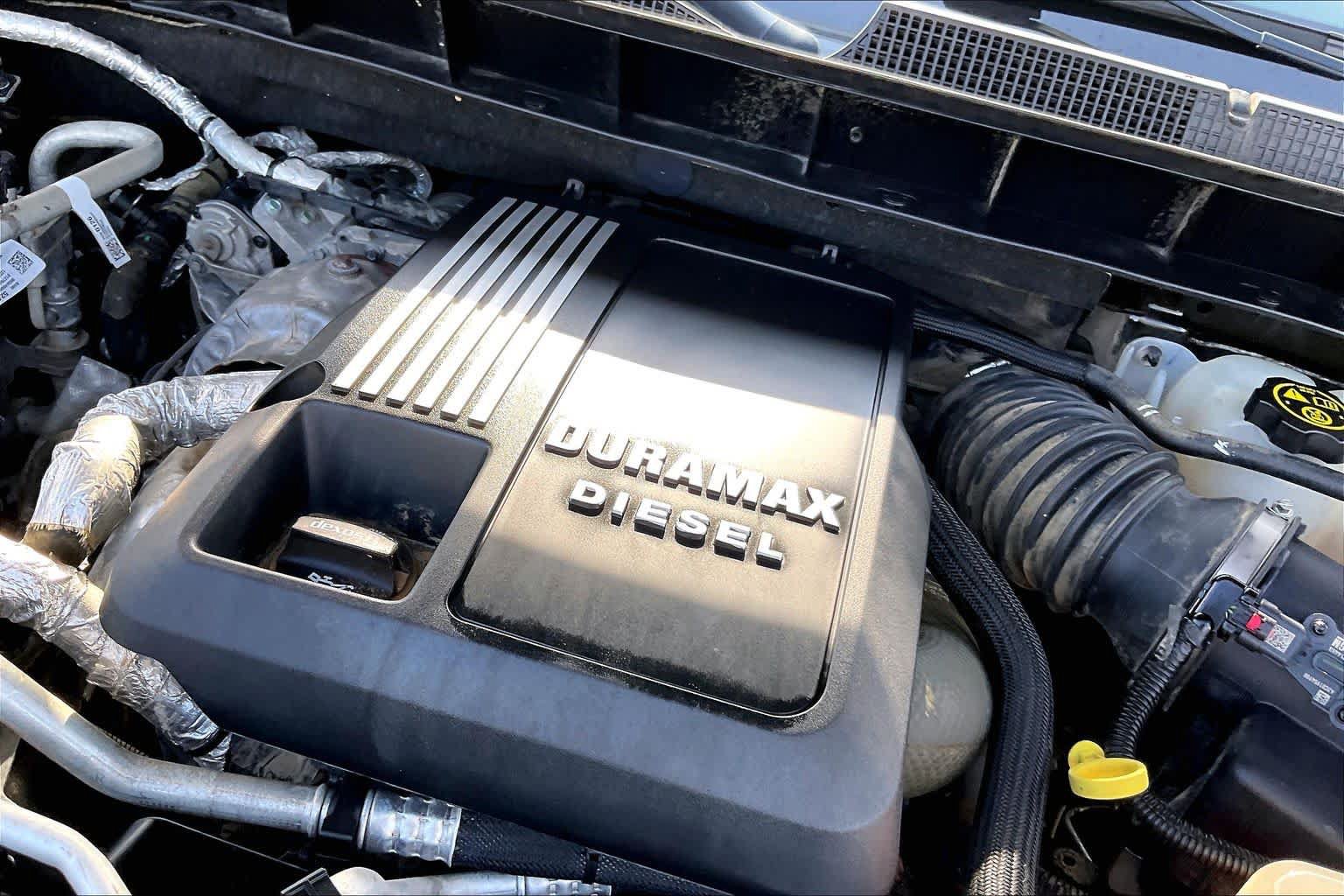 Used 2022 Chevrolet Silverado 1500 LTZ AWD/4WD image 29