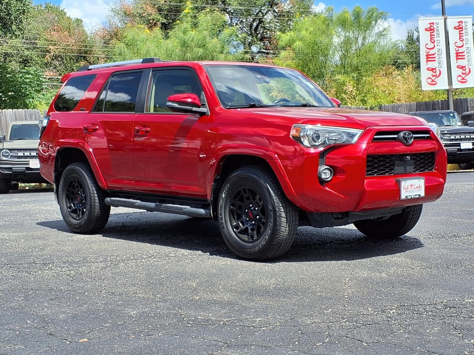 Used 2023 Toyota 4Runner SR5 Premium w/ Moonroof Package AWD/4WD image 4