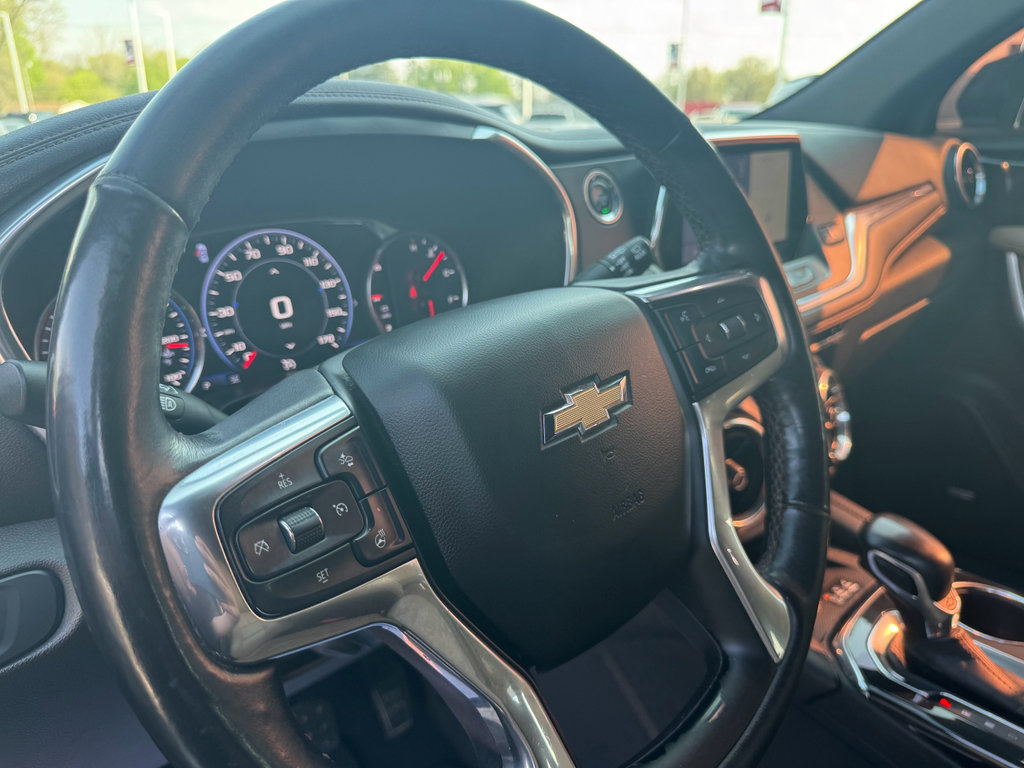 Used 2019 Chevrolet Blazer Premier w/ Sun and Wheels Package FWD image 28