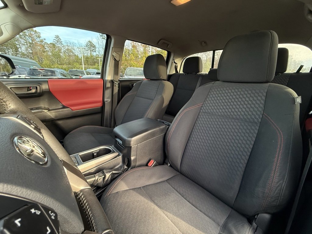 Used 2020 Toyota Tacoma SR5 image 21