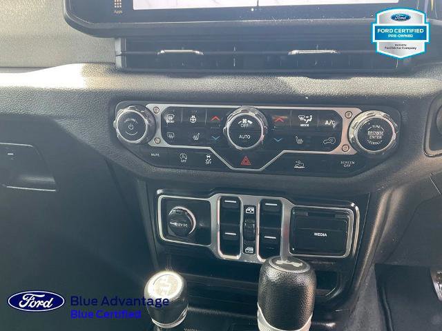 Used 2024 Jeep Wrangler Unlimited Sport w/ Convenience Group AWD/4WD image 18