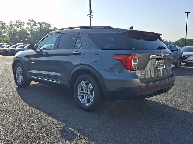 Certified 2023 Ford Explorer XLT w/ Class IV Trailer Tow Package AWD/4WD image 4
