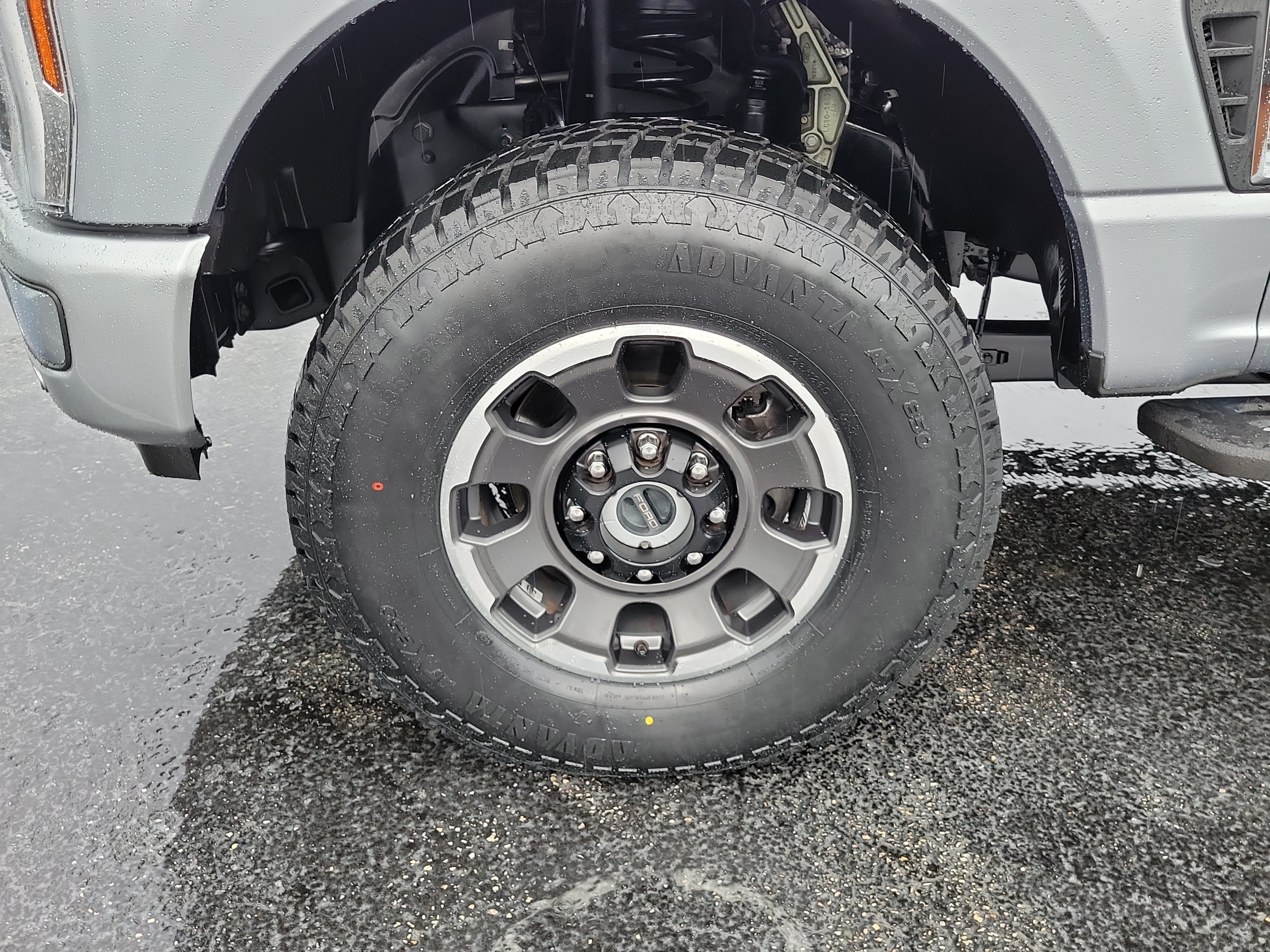 Certified 2024 Ford F250 Platinum w/ Tremor Off-Road Package AWD/4WD image 5