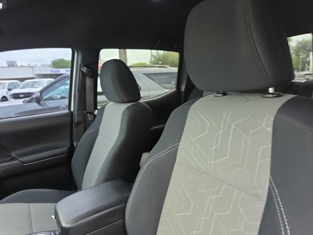 Used 2021 Toyota Tacoma TRD Sport RWD image 19