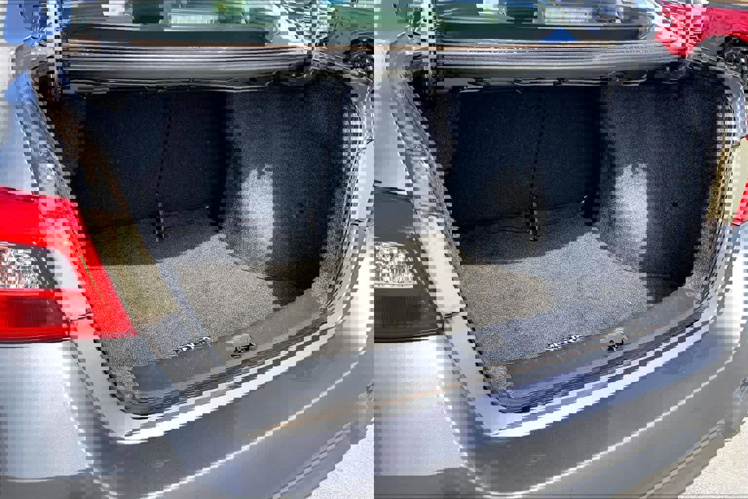 Used 2019 Nissan Sentra SV w/ Special Edition Package image 18