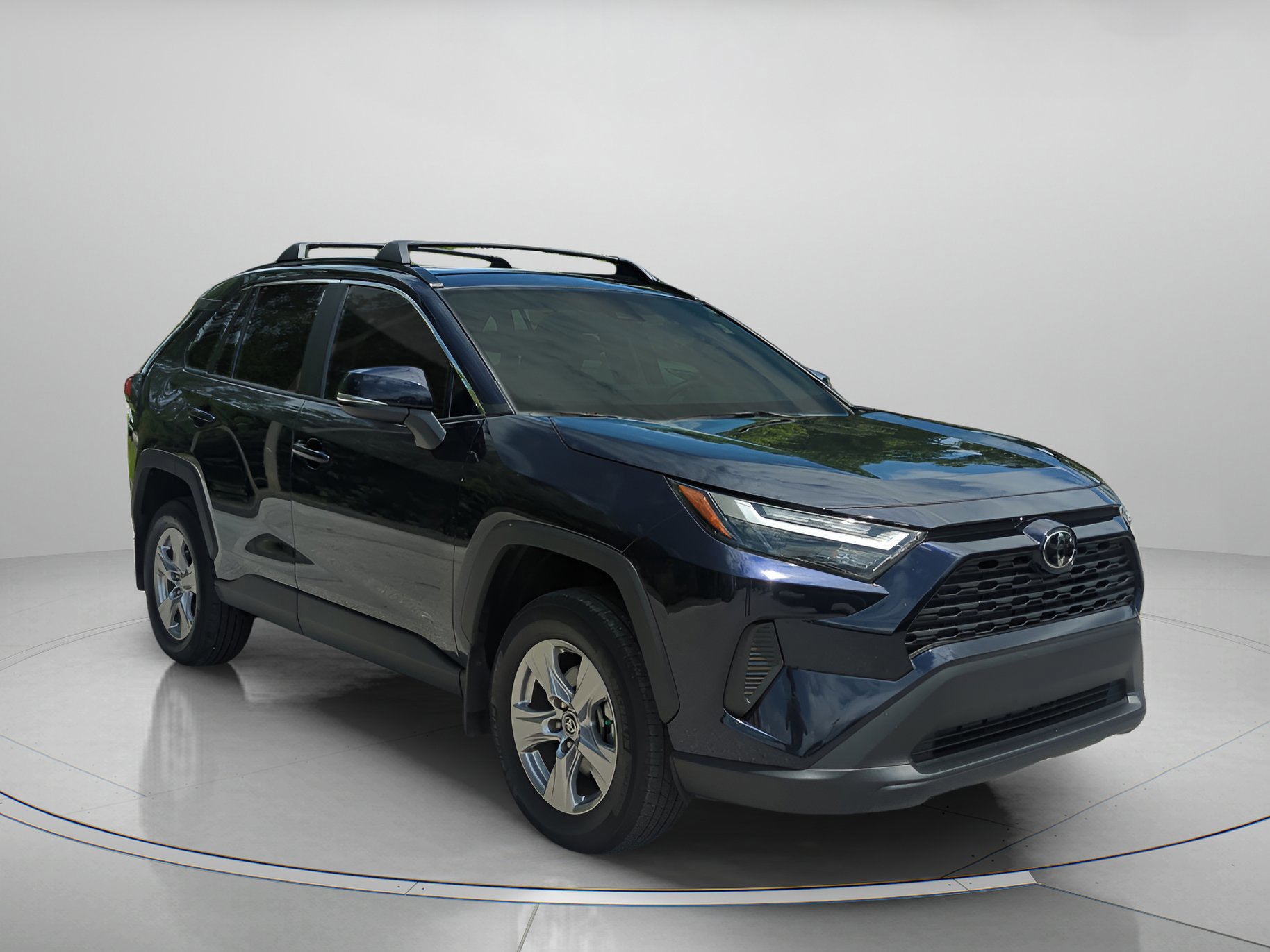 Used 2025 Toyota RAV4 XLE w/ Convenience Package FWD image 37