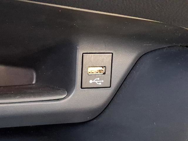 Used 2020 Toyota C-HR LE image 21