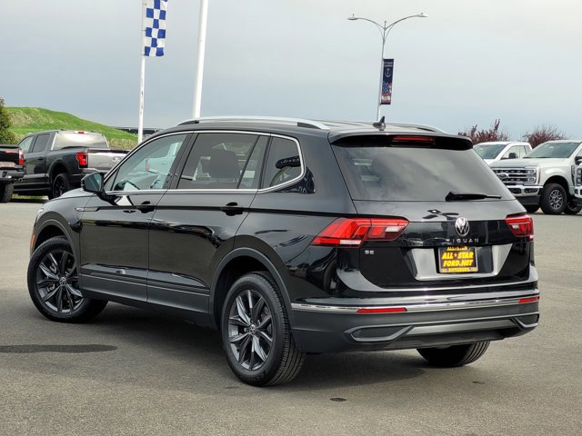 Used 2022 Volkswagen Tiguan SE image 3