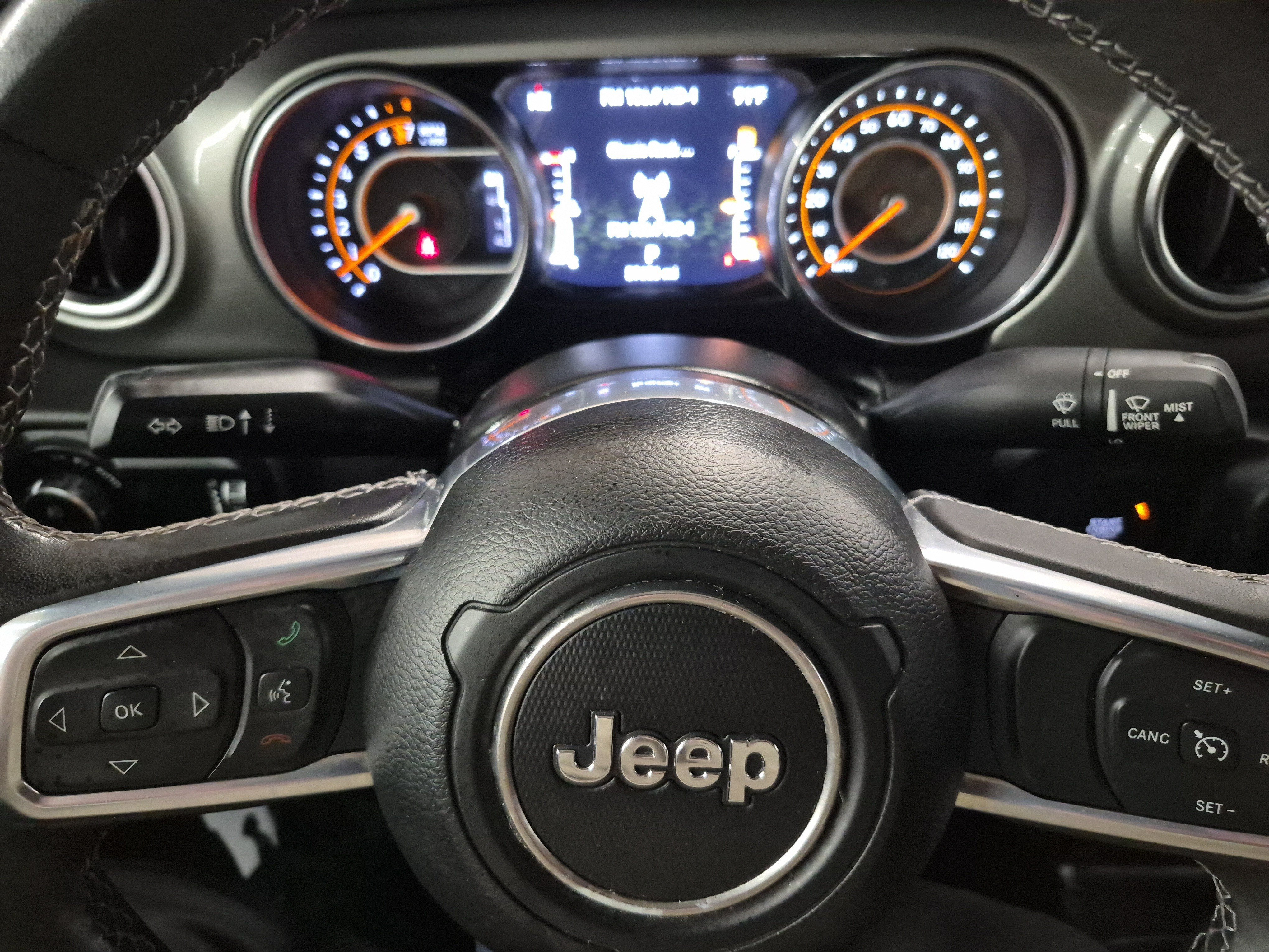 Used 2023 Jeep Gladiator Overland AWD/4WD image 27