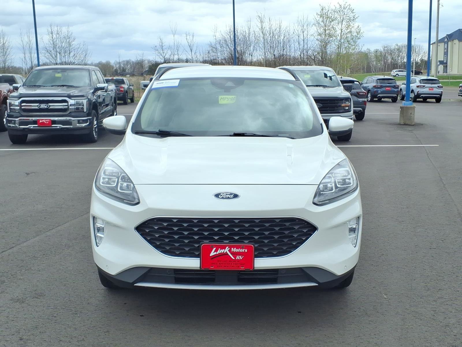Certified 2020 Ford Escape Titanium AWD/4WD image 8