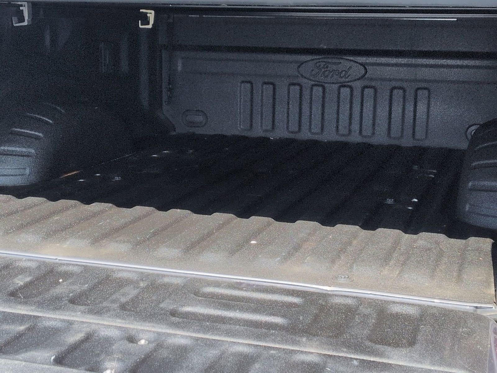 Certified 2022 Ford F250 Lariat w/ Black Appearance Package image 40