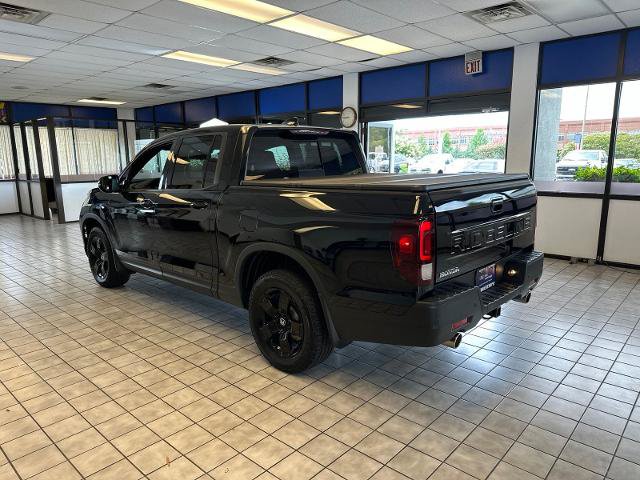 Used 2025 Honda Ridgeline Black Edition image 12