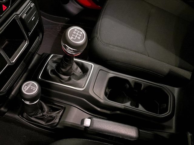 Used 2022 Jeep Wrangler Sport AWD/4WD image 16