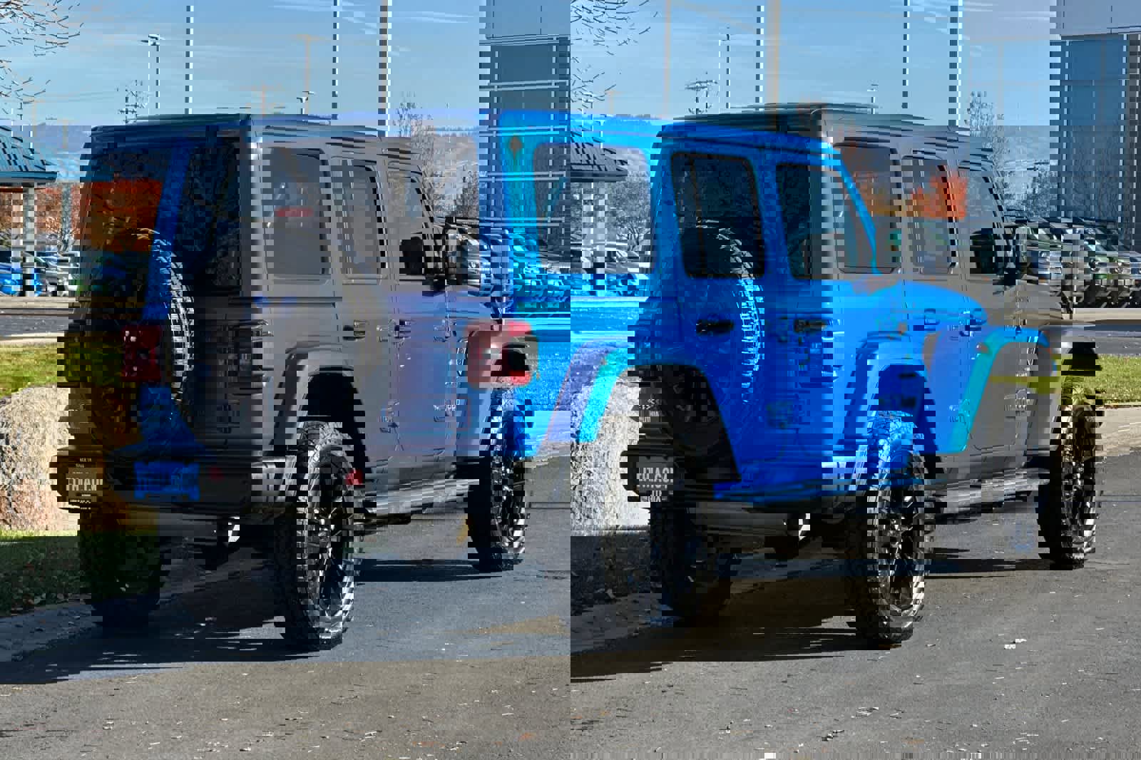 Used 2021 Jeep Wrangler Unlimited Sahara w/ Cold Weather Group image 5