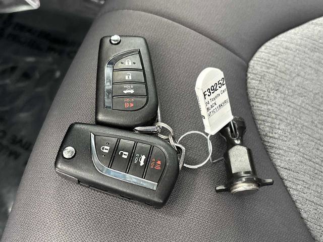 Used 2024 Toyota Camry LE AWD/4WD image 31