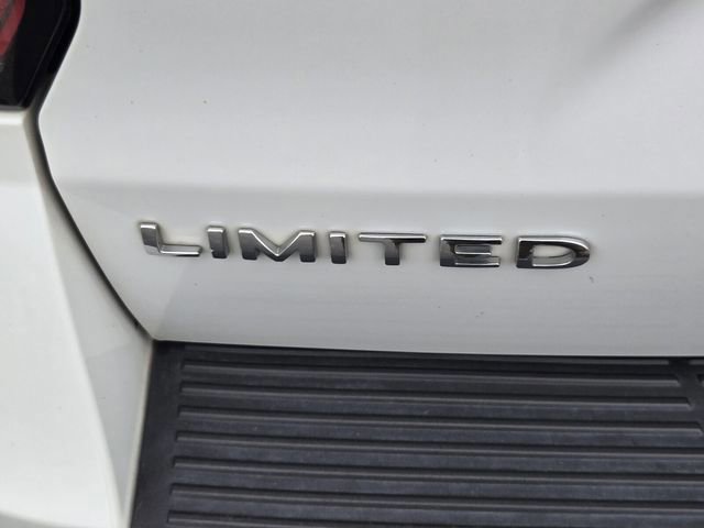 Certified 2020 Ford Expedition Limited w/ Equipment Group 301A image 16