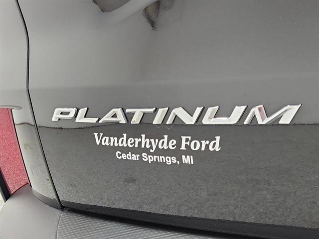Certified 2025 Ford Escape Platinum AWD/4WD image 6