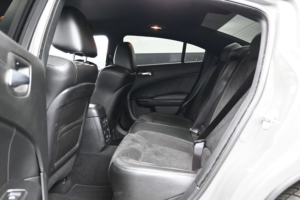 Used 2019 Dodge Charger R/T w/ Plus Group RWD image 21