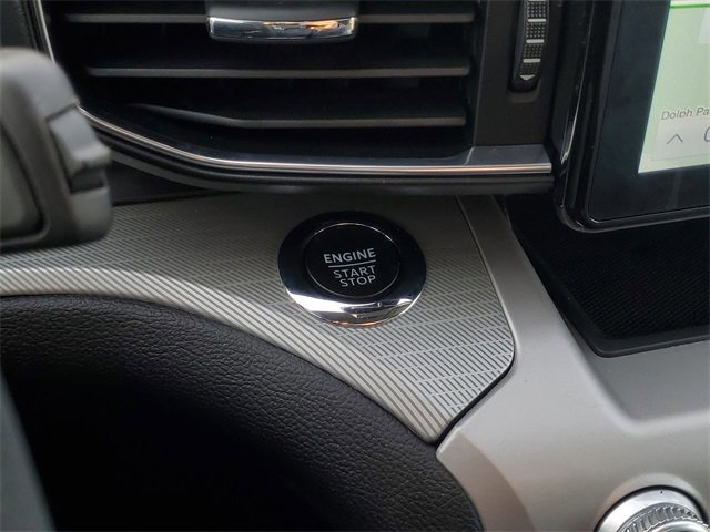 Certified 2022 Ford Explorer XLT w/ Equipment Group 202A image 20