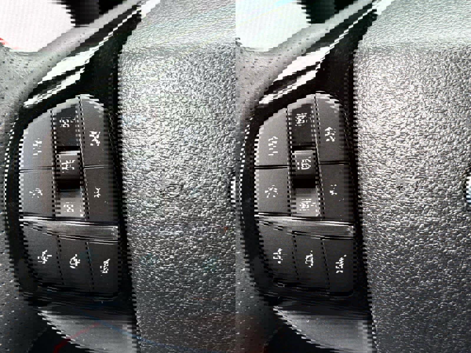 Certified 2025 Ford Explorer ST-Line w/ ST-Line Street Pack image 25