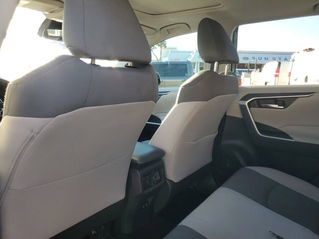 Used 2019 Toyota RAV4 XLE image 10