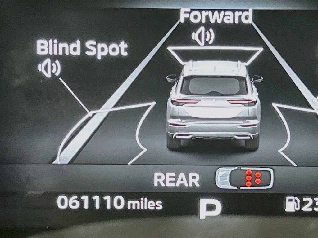 Used 2024 Mitsubishi Outlander AWD image 15