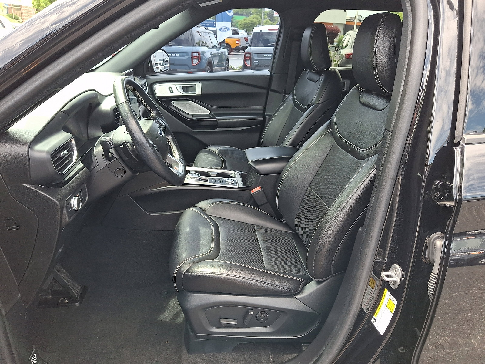 Certified 2022 Ford Explorer ST w/ Equipment Group 401A AWD/4WD image 15