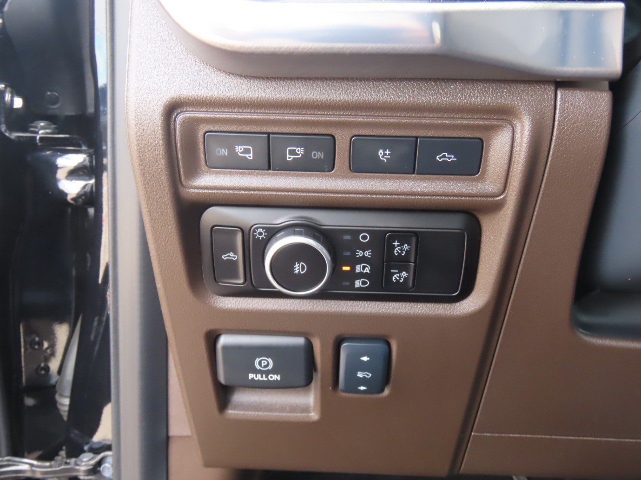 Certified 2024 Ford F150 King Ranch w/ FX4 Off-Road Package AWD/4WD image 27