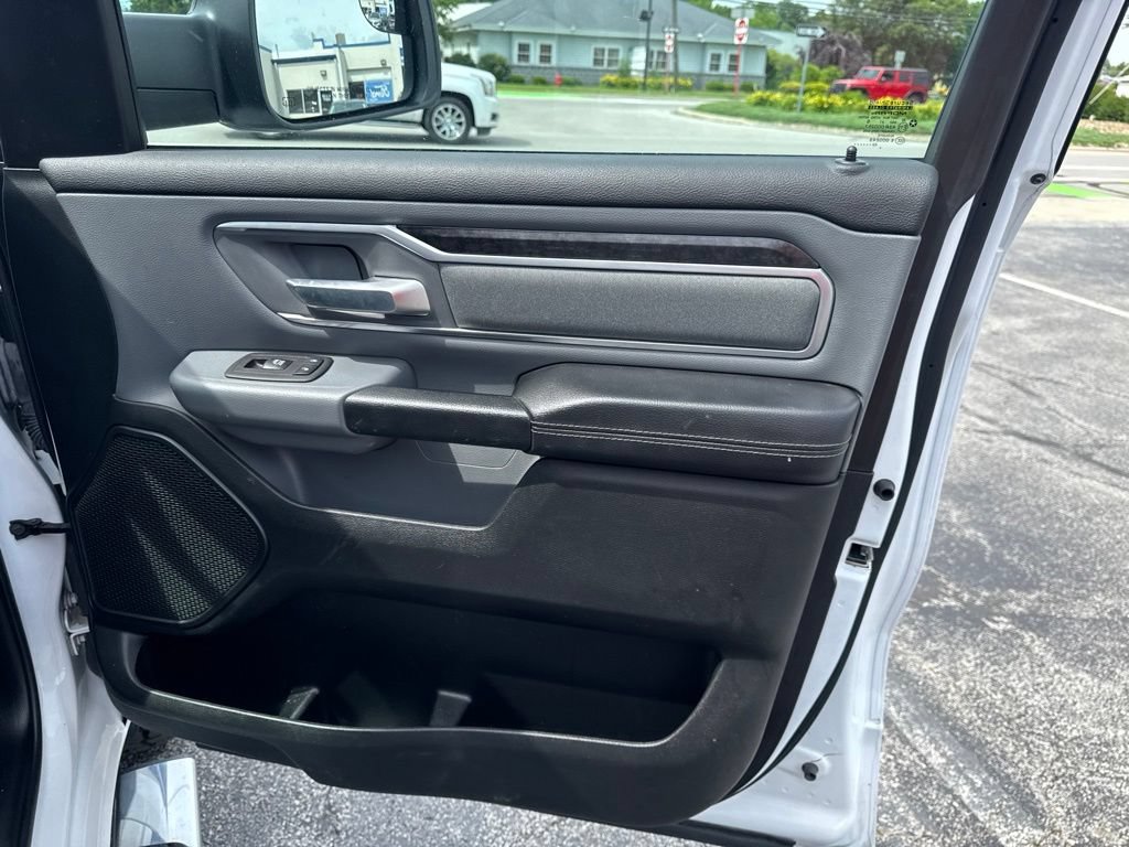 Used 2022 RAM 1500 Big Horn AWD/4WD image 36