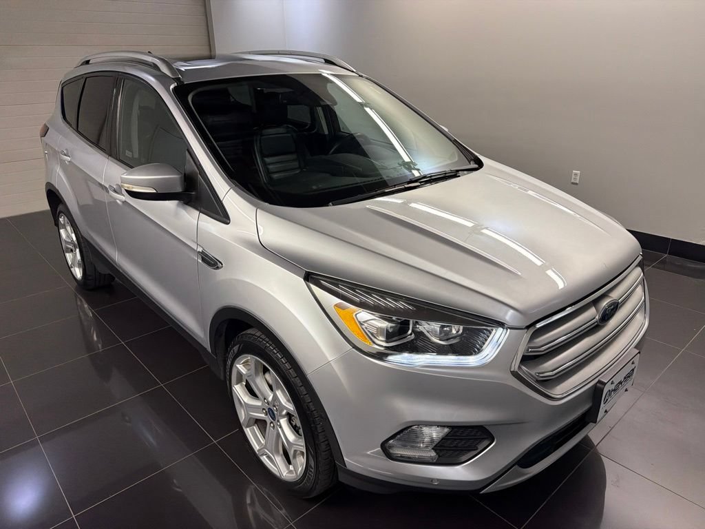 Certified 2019 Ford Escape Titanium AWD/4WD image 1