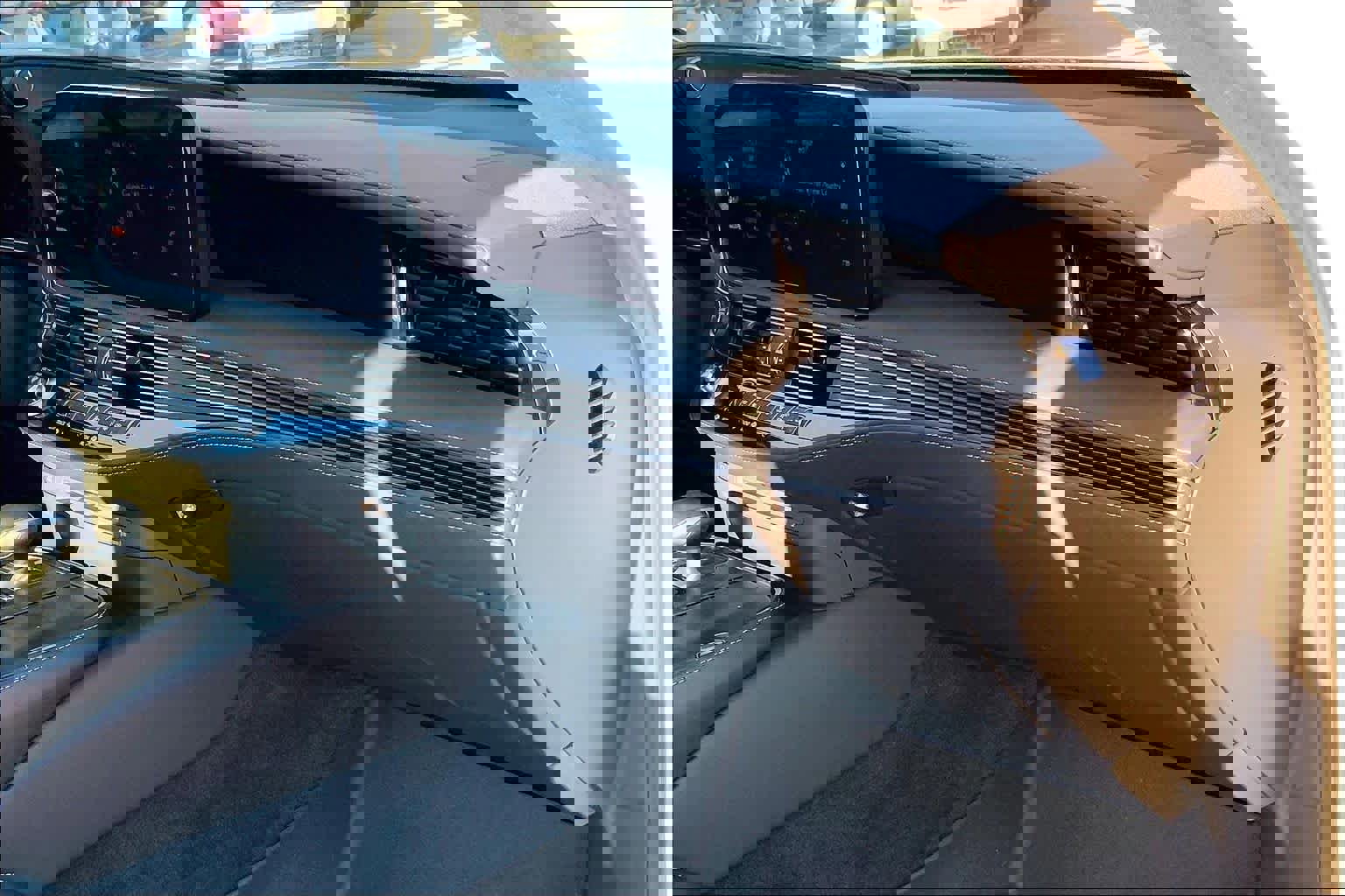 Used 2021 Lexus LS 500 w/ Accessory Package (Z2) image 17