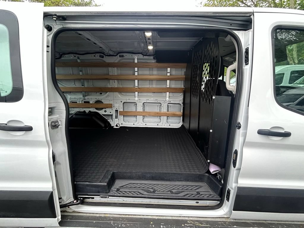 Certified 2025 Ford Transit 250 Low Roof w/ Exterior Upgrade Package RWD image 12