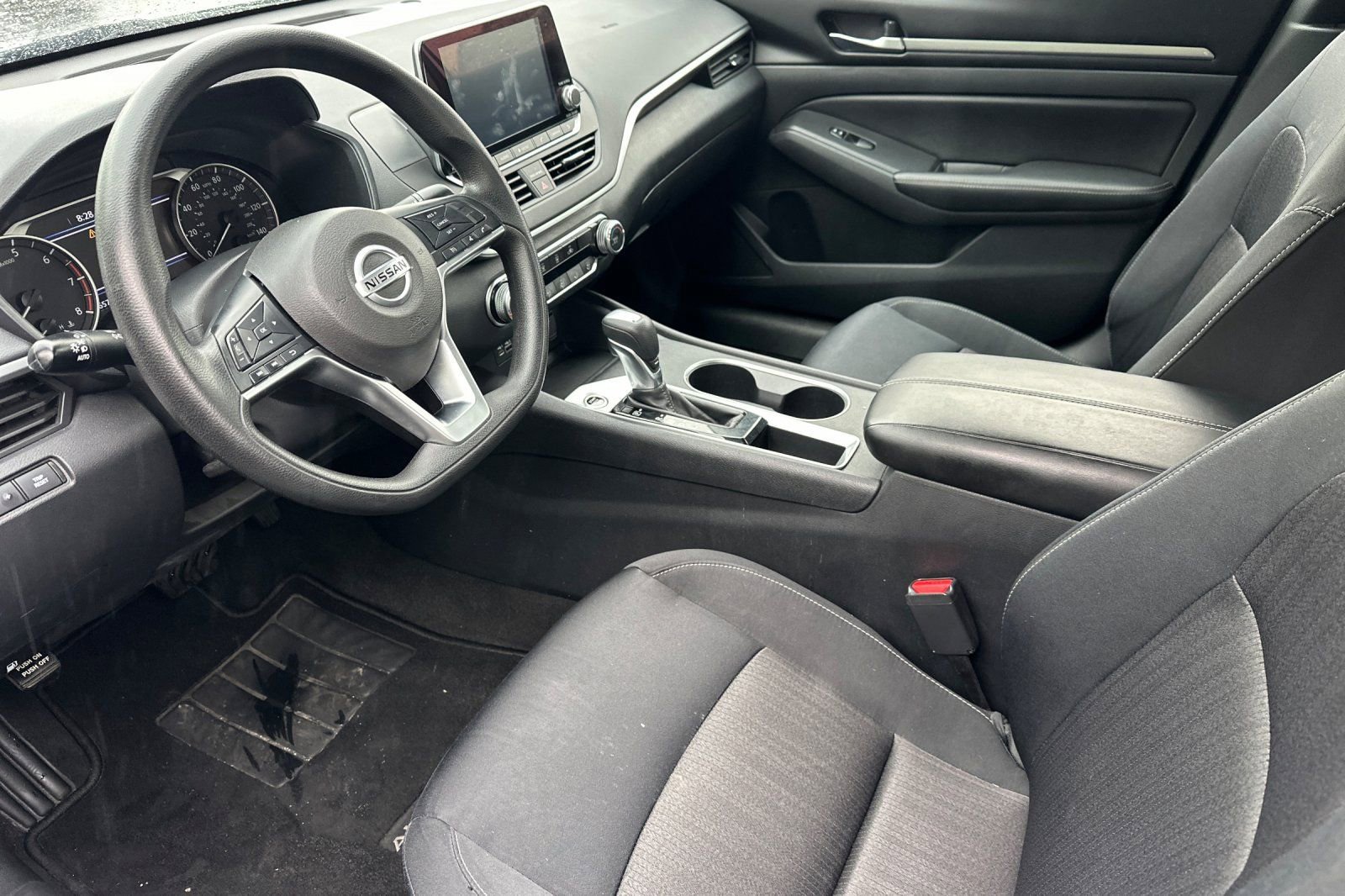 Used 2022 Nissan Altima 2.5 SV FWD image 6