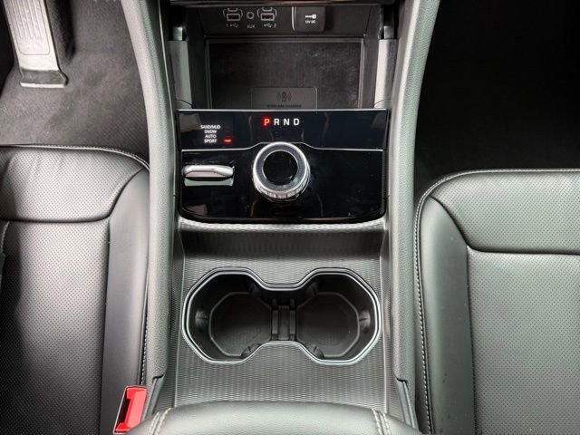 Used 2024 Jeep Grand Cherokee Limited w/ Luxury Tech Group II image 19