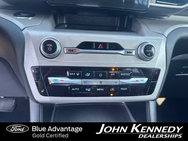 Certified 2023 Ford Explorer XLT w/ Equipment Group 202A AWD/4WD image 13