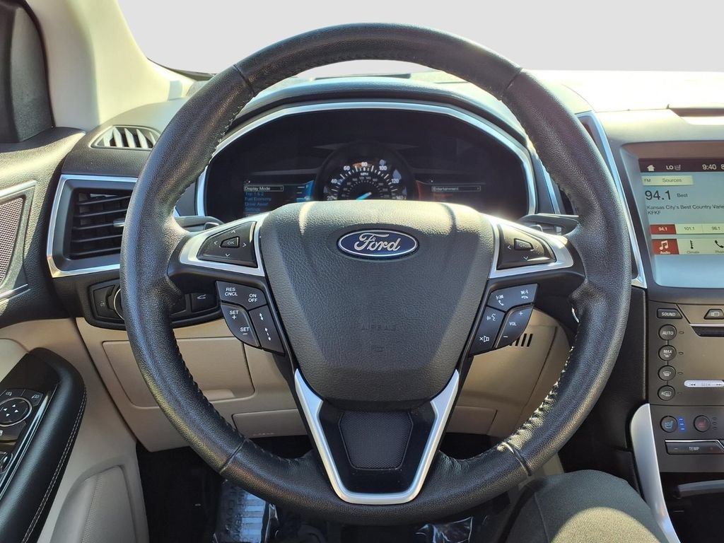 Certified 2018 Ford Edge Titanium w/ Equipment Group 302A AWD/4WD image 22