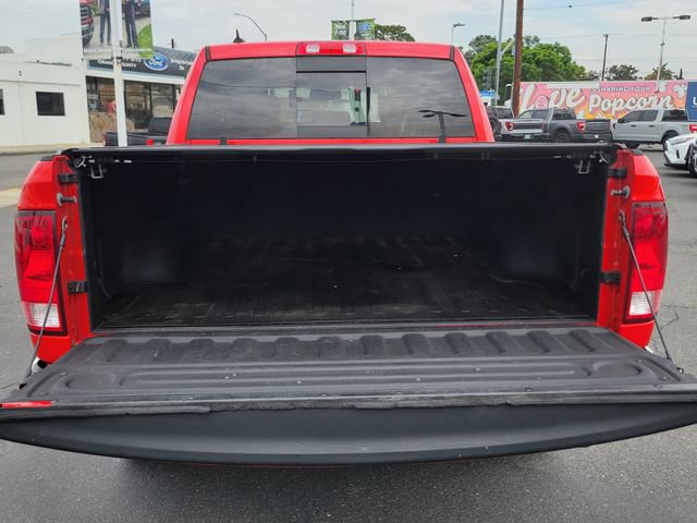 Used 2019 RAM 1500 Classic SLT w/ Luxury Group AWD/4WD image 9