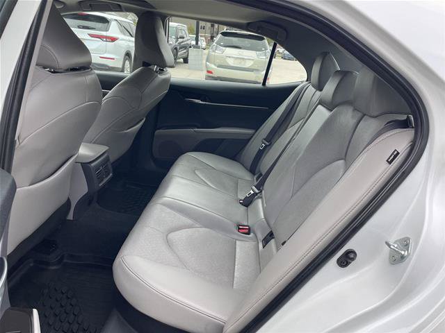 Used 2022 Toyota Camry XLE w/ Navigation Upgrade Package FWD image 20