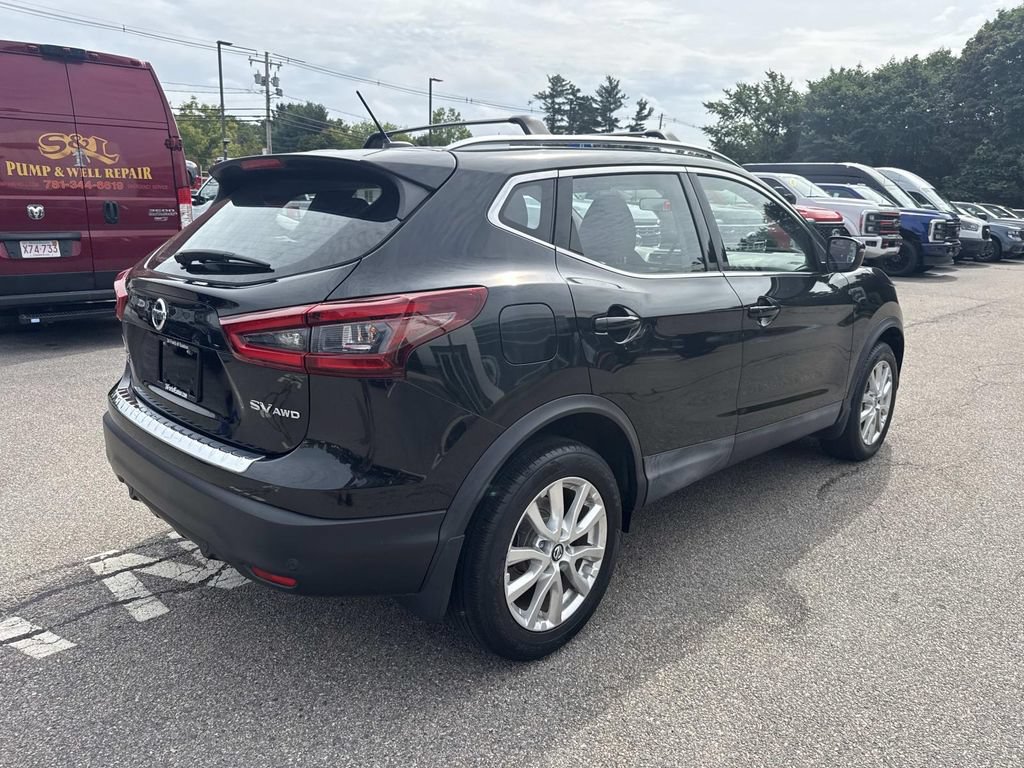 Used 2020 Nissan Rogue Sport SV w/ All-Weather Package AWD/4WD image 8