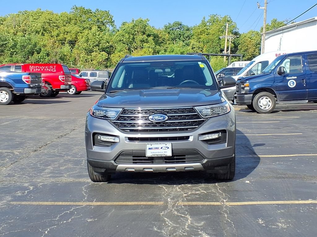Certified 2021 Ford Explorer XLT w/ Equipment Group 202A AWD/4WD image 8